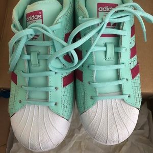 Adidas superstar